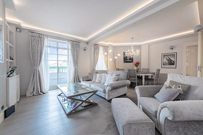 2 Bedroom Flat To Rent In Gloucester Place, London, NW1