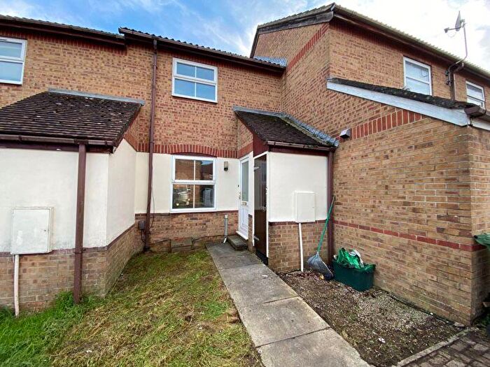 2 Bedroom Terraced House To Rent In Perrys Lea, Bristol, BS32