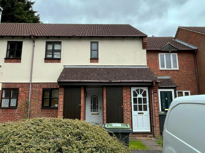 1 Bedroom Maisonette To Rent In The Ridings, Luton, LU3