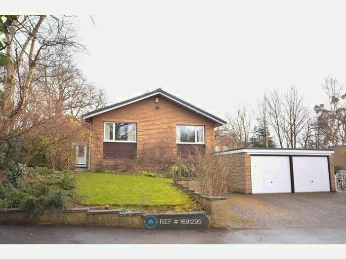 5 Bedroom Bungalow To Rent In Ridgeway, Leeds, LS8