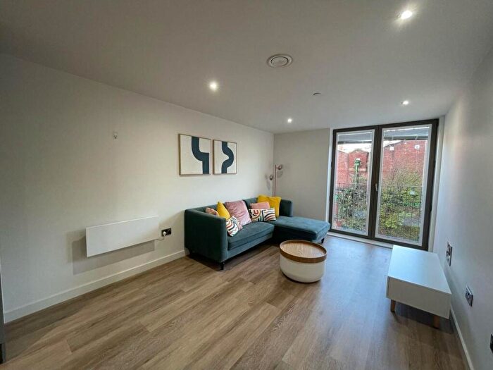 1 Bedroom Apartment To Rent In Oxygen Tower, Store Street, Manchester, M1