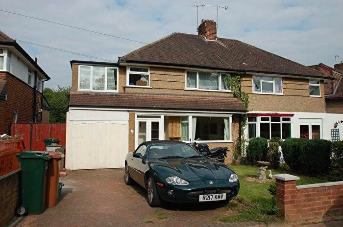 4 Bedroom Semi-Detached House For Sale In Ridgehurst Avenue, Watford, WD25