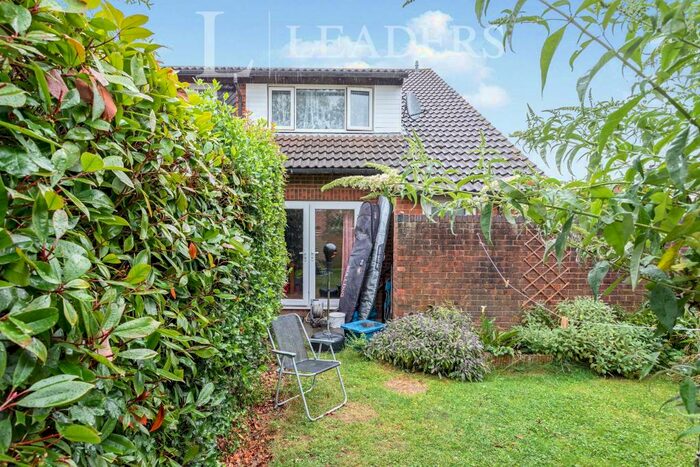 1 Bedroom Semi-Detached House To Rent In Wensum Crescent, Bicester, OX26