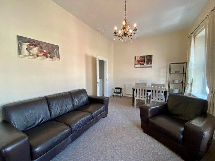 2 Bedroom Flat To Rent In Splott Road, Cardiff, CF24