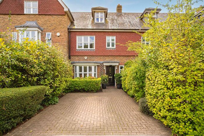 3 Bedroom Terraced House For Sale In Highgrove Avenue, Ascot, SL5