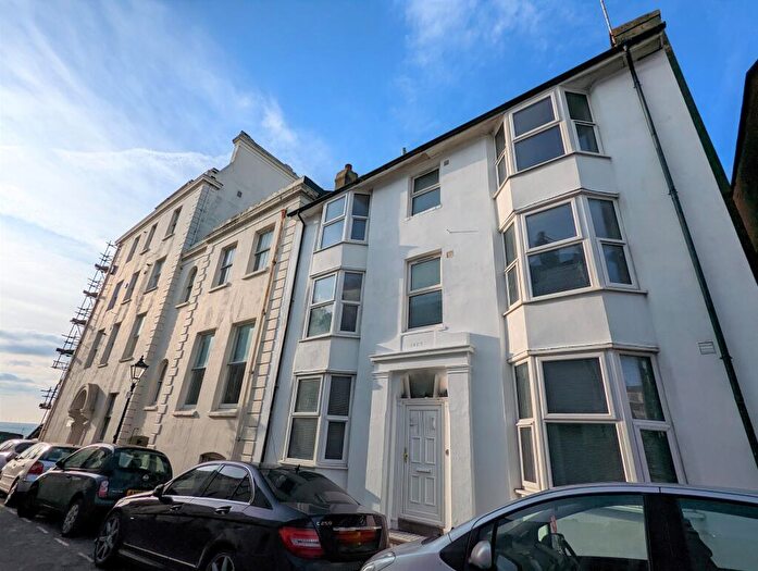 4 Bedroom Semi-Detached House To Rent In Wyndham Street, Brighton, BN2