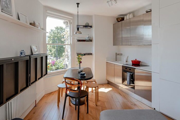 1 Bedroom Flat For Sale In Camberwell Road, London, SE5
