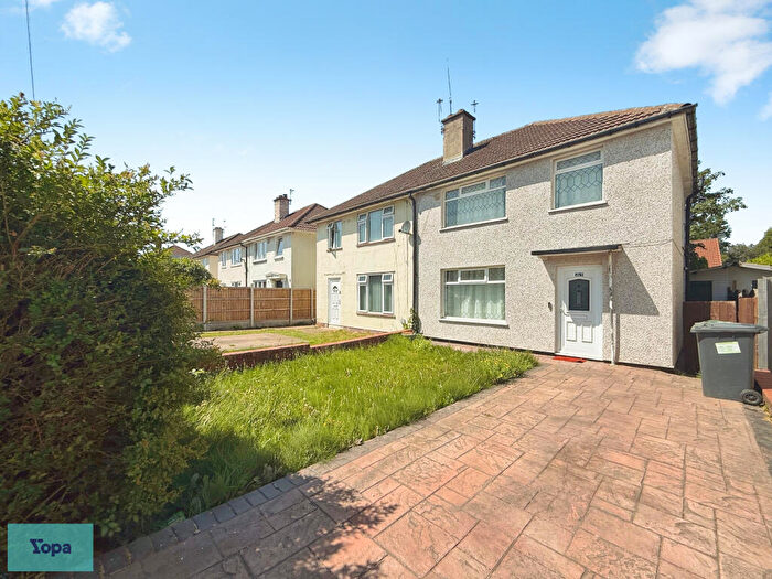 3 Bedroom Semi-Detached House For Sale In Jefferson Avenue, Clay Lane, Doncaster, DN2
