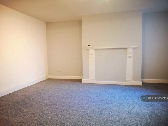 1 Bedroom Flat To Rent In Heysham Road, Morecambe, LA3