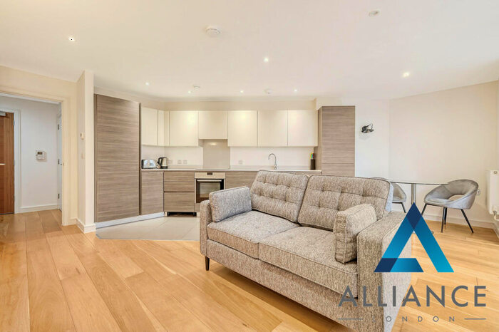 1 Bedroom Apartment To Rent In Sotherby Court, Sewardstone Road, E2