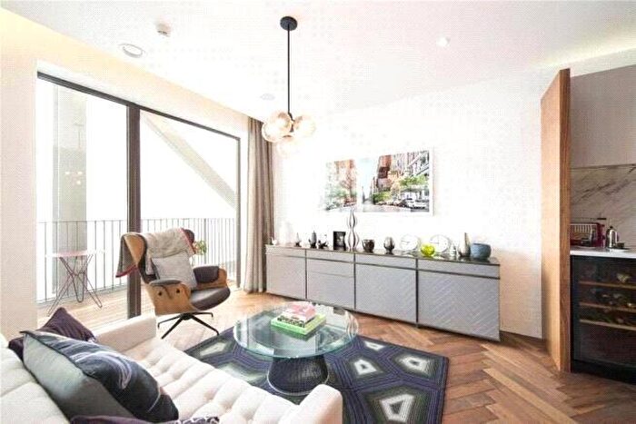 1 Bedroom Property To Rent In Ambassador Building, London, SW11