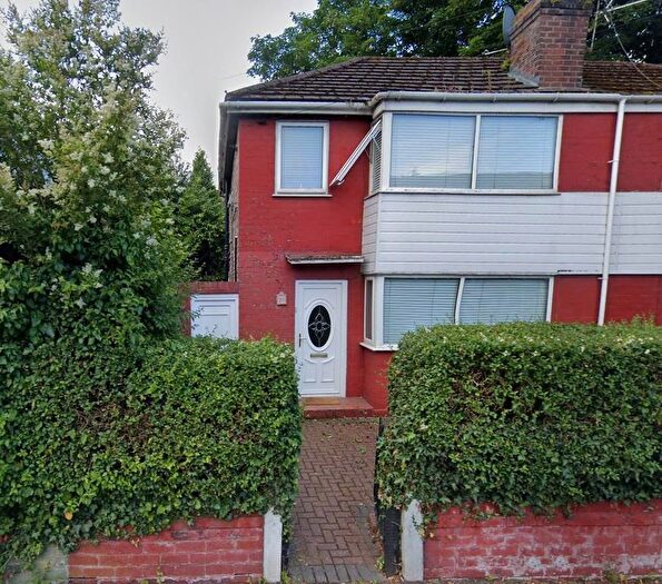 3 Bedroom Semi-Detached House To Rent In Griffin Street, Salford, M7