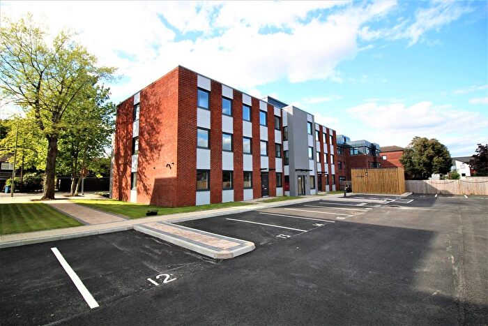 2 Bedroom Flat To Rent In Westminster House, Fleet, GU51