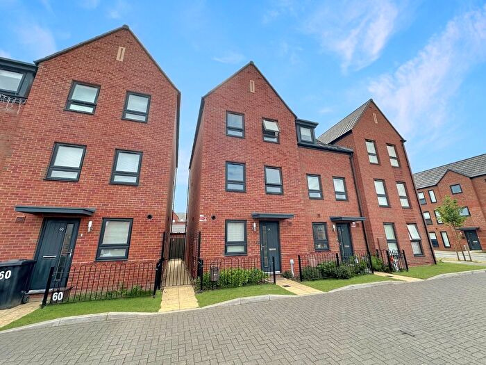 3 Bedroom Semi-Detached House To Rent In Box Crescent, Houghton Regis, Dunstable, Bedfordshire, LU5