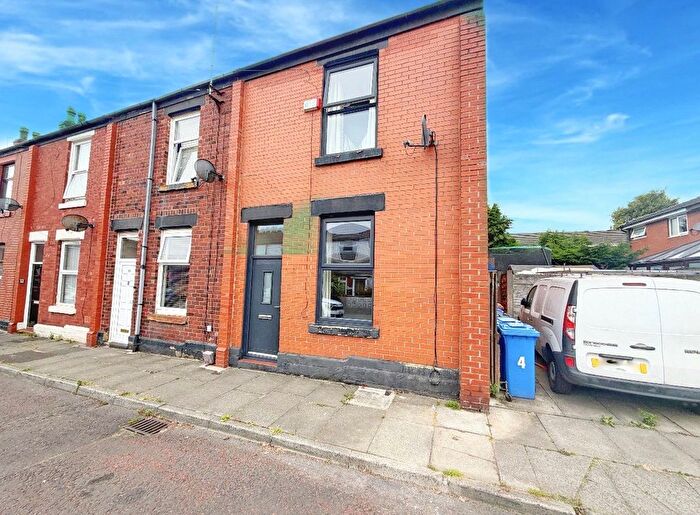 2 Bedroom End Of Terrace House For Sale In Gregge Street, Heywood, Manchester, OL10