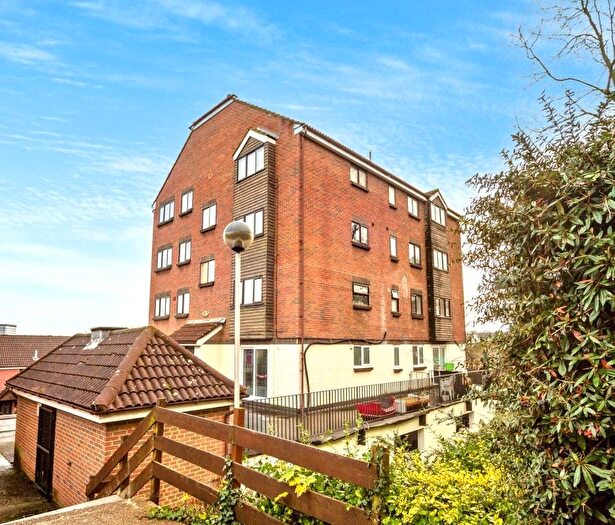 1 Bedroom Flat For Sale In Flat, Swift House, Springvale, Maidstone, ME16