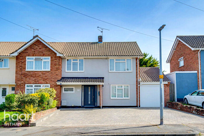 3 Bedroom Semi-Detached House For Sale In Armond Road, Witham, CM8