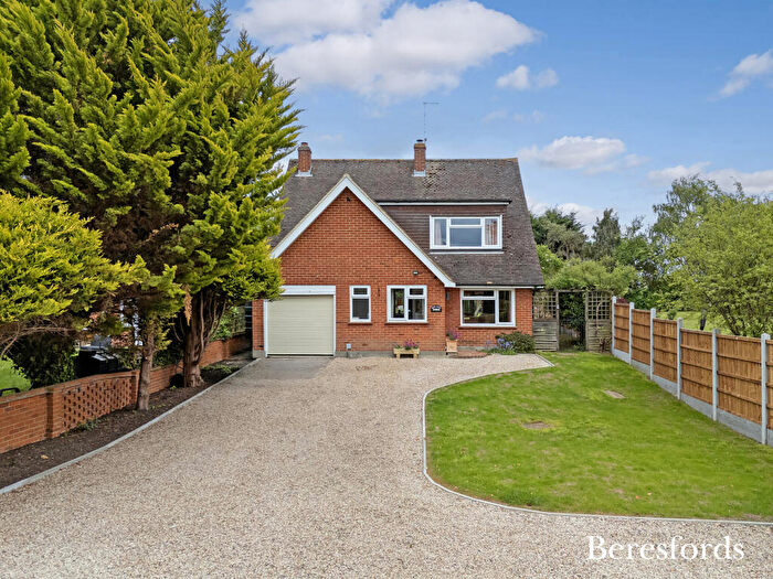 4 Bedroom Detached House For Sale In Highwood Road, Writtle, CM1
