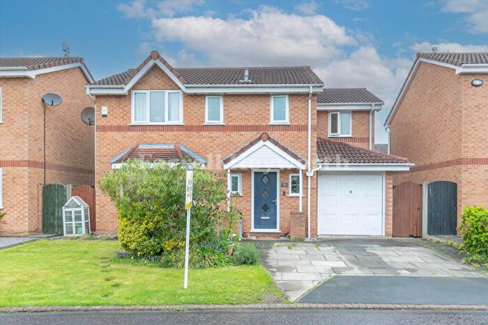 4 Bedroom Detached House For Sale In Whitebeam Close, Penwortham, Preston, PR1