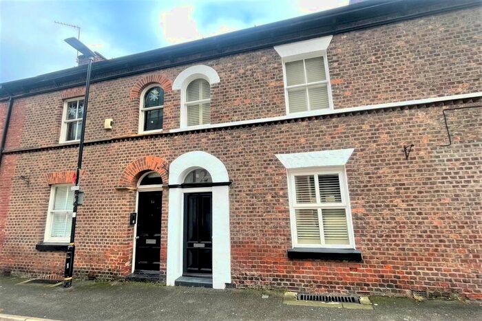 3 Bedroom Terraced House To Rent In Greenwood Street, Altrincham, WA14