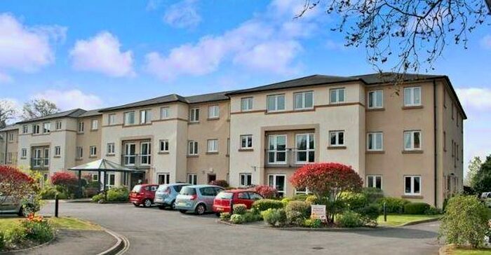 1 Bedroom Flat To Rent In Lefroy Court, Chetlenham, GL51
