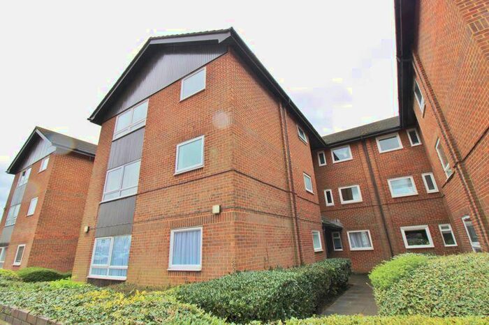 1 Bedroom Flat To Rent In Nightingale Way, Swanley, BR8