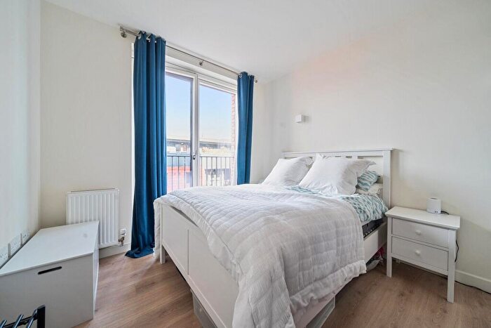 1 Bedroom Flat For Sale In Varcoe Road, Bermondsey, London, SE16