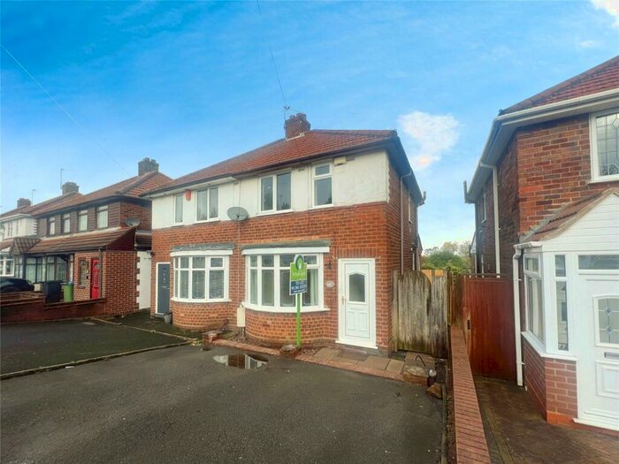 2 Bedroom Semi-Detached House To Rent In Birch Crescent, Tividale, Oldbury, West Midlands, B69