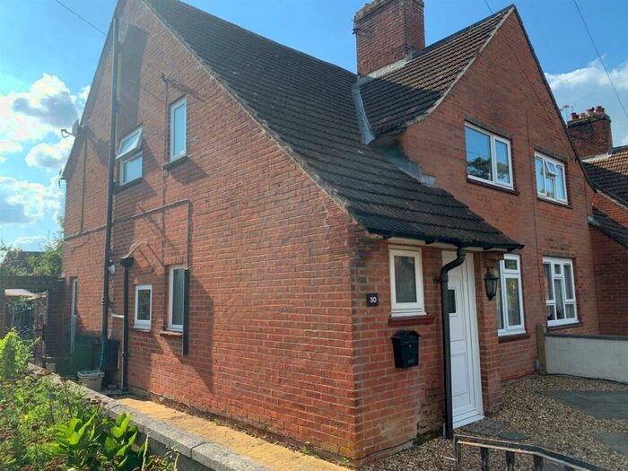 3 Bedroom Semi-Detached House To Rent In Sherborne Road, Basingstoke, RG21