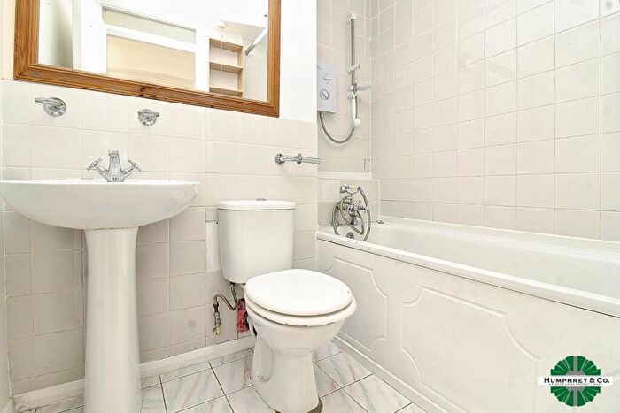 1 Bedroom Flat To Rent In Lena Kennedy Close, London, E4