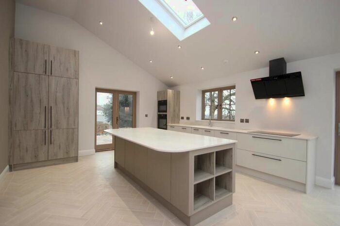 4 Bedroom Cottage To Rent In Beechwood Farm, Elmete Lane, Roundhay, Leeds LS8