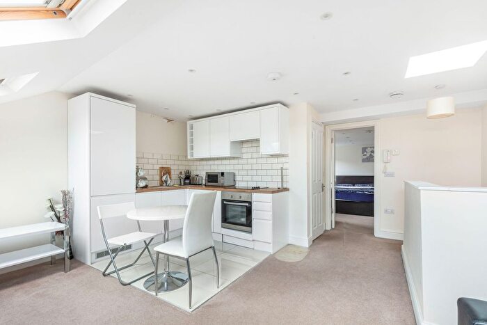 1 Bedroom Flat To Rent In Farm Lane, London, SW6