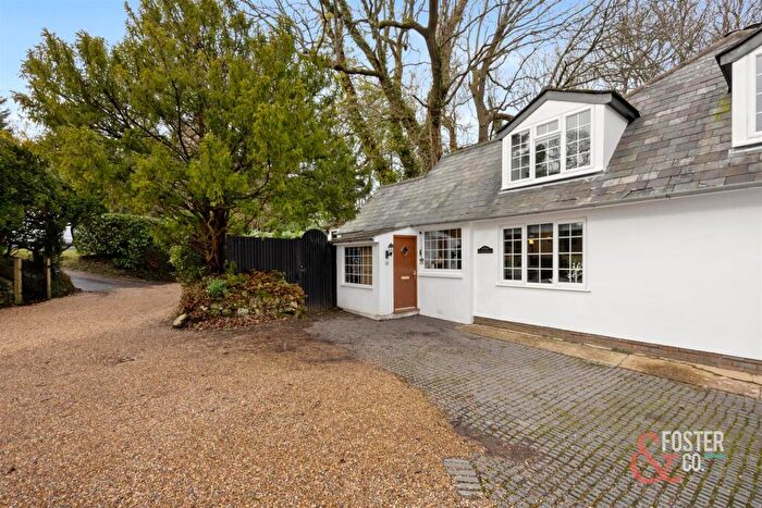 3 Bedroom Semi-Detached House For Sale In Cuckfield Lane, Warninglid, RH17