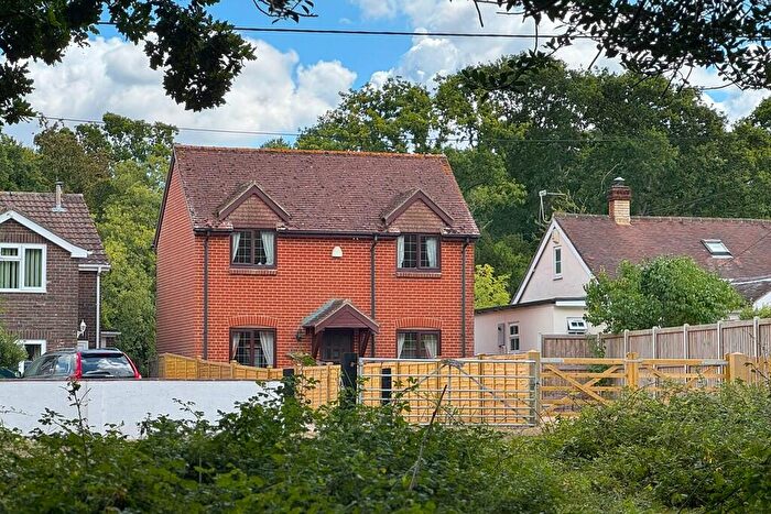 3 Bedroom Detached House For Sale In Furzey Lane, Beaulieu, Hampshire, SO42