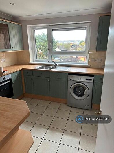 2 Bedroom Flat To Rent In Turpin Avenue, Romford, RM5