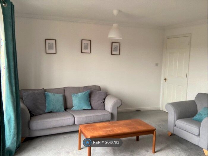 2 Bedroom Flat To Rent In Riverview Place, Glasgow, G5
