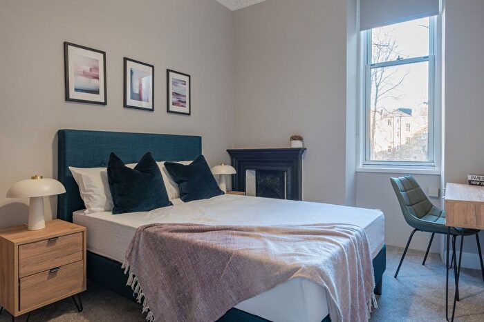 1 Bedroom Flat To Rent In Provost Road, Dundee, DD3