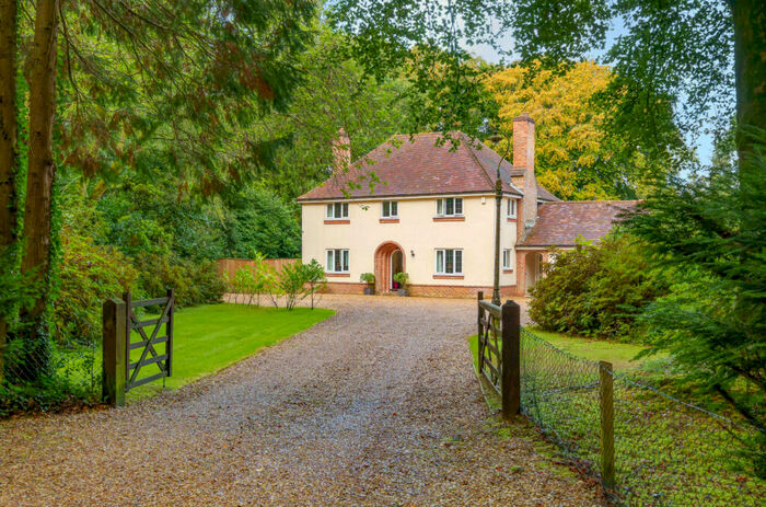 5 Bedroom Detached House For Sale In Straight Mile, Ampfield, Romsey, Hampshire, SO51