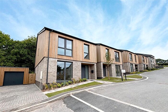 4 Bedroom Detached House To Rent In Pinhoe, Exeter, Devon, EX4