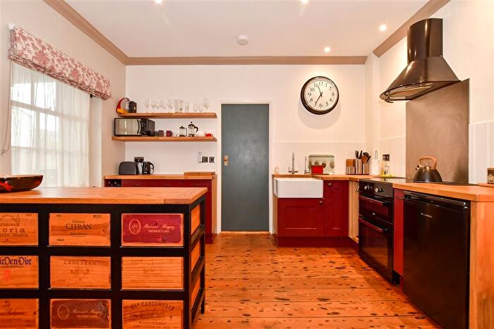 1 Bedroom Detached Bungalow For Sale In North Barracks, Walmer, Deal, Kent, CT14