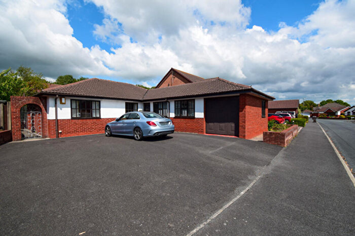 3 Bedroom Bungalow For Sale In Hill Crescent, Newton, Preston, PR4