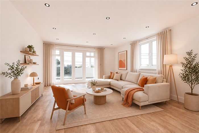 2 Bedroom Flat For Sale In The Parade, Greatstone, Kent, TN28
