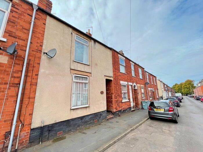 3 Bedroom Terraced House To Rent In Stamford Street, Grantham, NG31