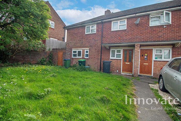 3 Bedroom Semi-Detached House For Sale In California Road, Oldbury, B69
