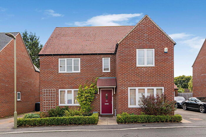 5 Bedroom Detached House For Sale In Reedmace Road, Banbury, Oxfordshire, OX15