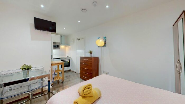 1 Bedroom Studio To Rent In Blenheim Gardens, London, NW2