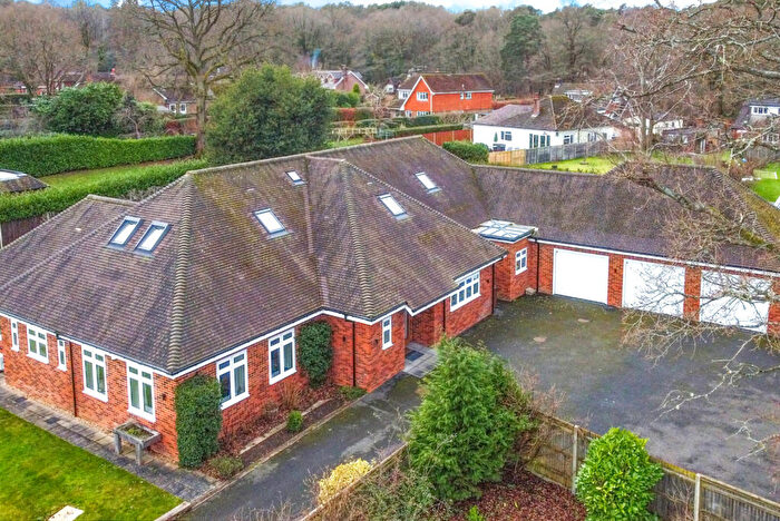 6 Bedroom Detached House For Sale In Gasden Copse, Witley, Godalming, GU8