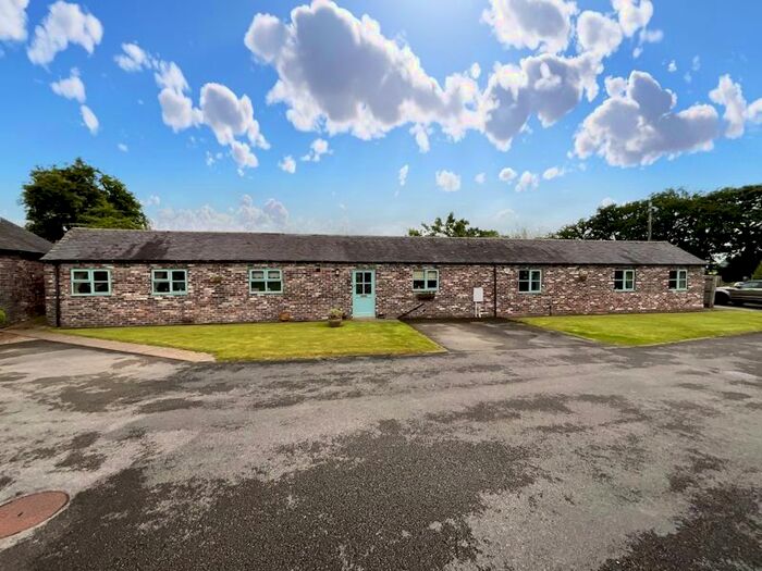 2 Bedroom Bungalow For Sale In Groundslow Mews, Winghouse Lane, Tittensor, ST12
