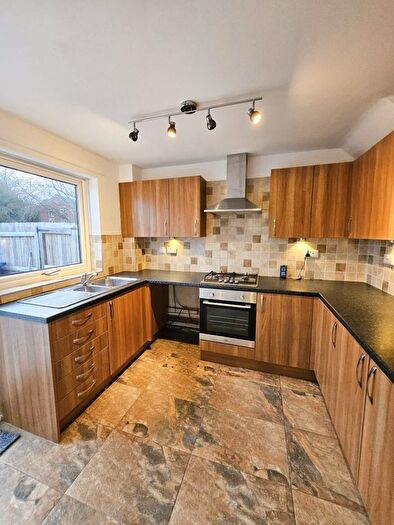 3 Bedroom Semi Detached House To Rent In Kelsey Gardens, Doncaster, DN4