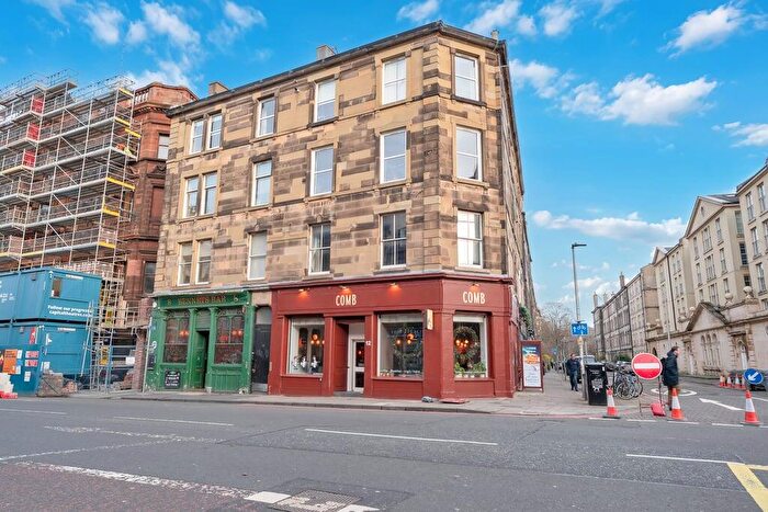 3 Bedroom Flat To Rent In Leven Street, Edinburgh, EH3